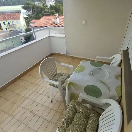 Apartman Alma *