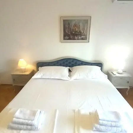 Alma Apartamento Makarska
